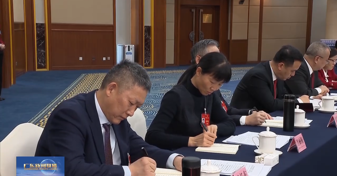 20240306-3-全国人大代表李长东：加快发展方式绿色转型，，，，，，助力实现“双碳”目标.png